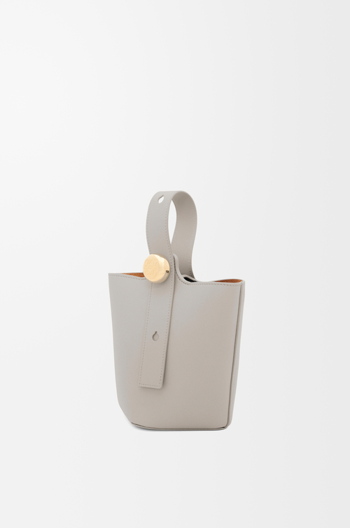 Loewe Mini Pebble bucket in smooth calfskin