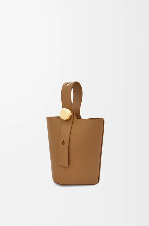 Loewe Mini Pebble bucket in smooth calfskin