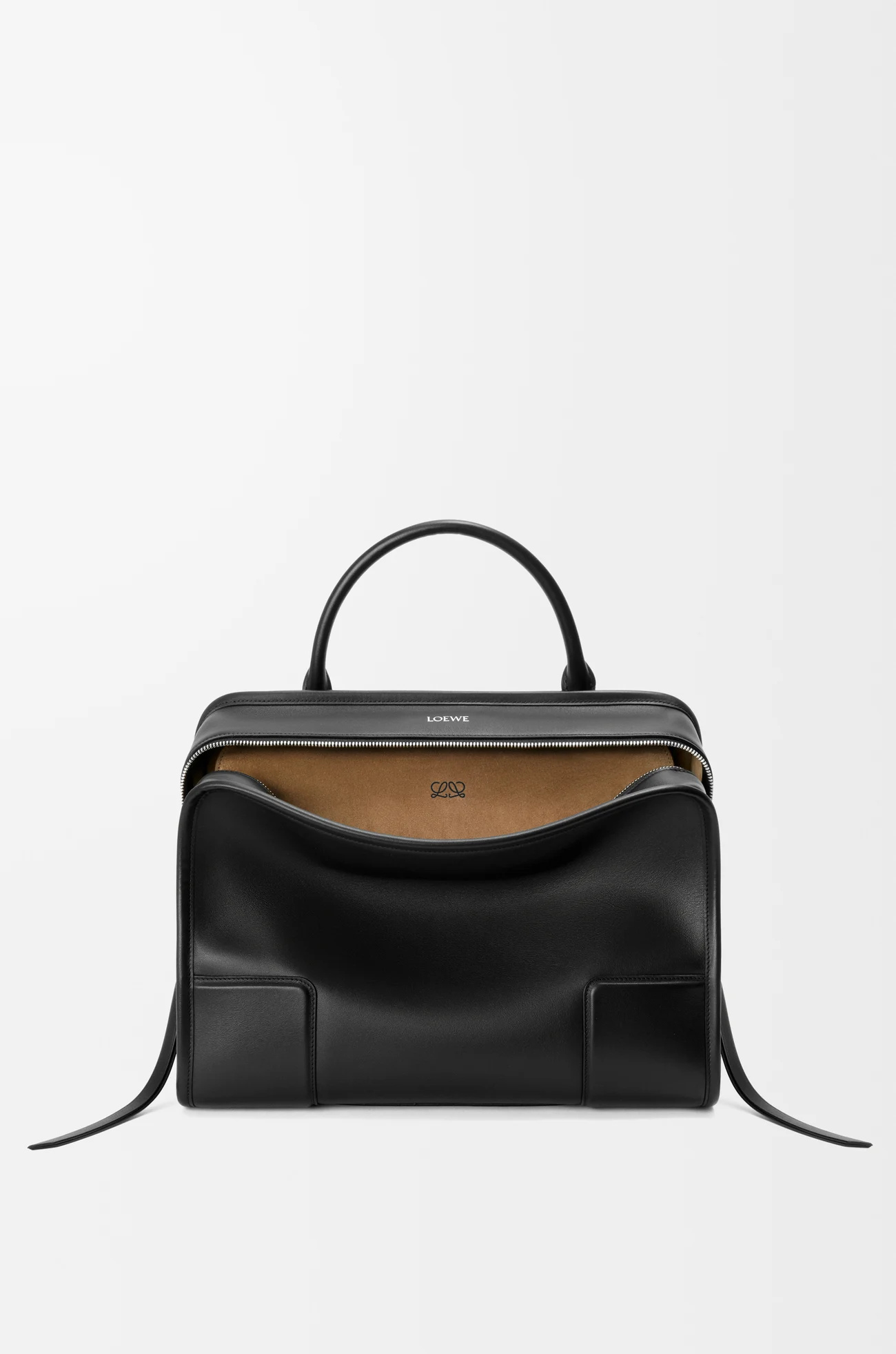 Loewe Large Amazona 180 bag in soft calfskin